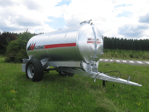 Matériel d'élevage - Abreuvoirs/bacs/tonne à eau - Tonne à eau monocoque