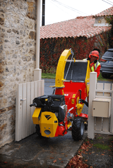 Matériel forestier - Broyeur de branches - Broyeur de branches autotracté VEGETOR DA