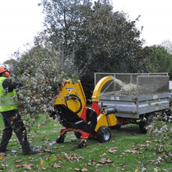 Matériel forestier - Broyeur de branches - Broyeur de branches autotracté VEGETOR DA