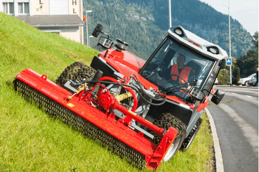 Entretien - Porte Outils - Tracteur de pente porte outils TERRATRAC TT 