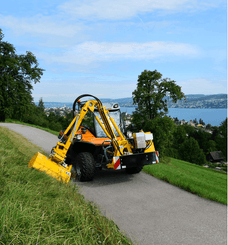 Entretien - Porte Outils - Tracteur de pente porte outils TERRATRAC TT 